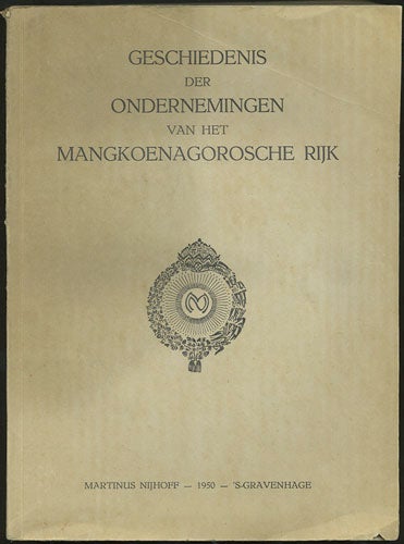 Item #28994 Geschiedenis der ondernemingen van het Mangoenagorosche rijk. A. K. Pringgodigdo, Abdul Karim.