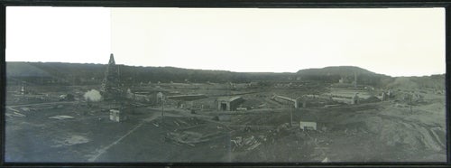 Item #41242 [Photograph]. Construction of the Yale Bowl. Yale University.
